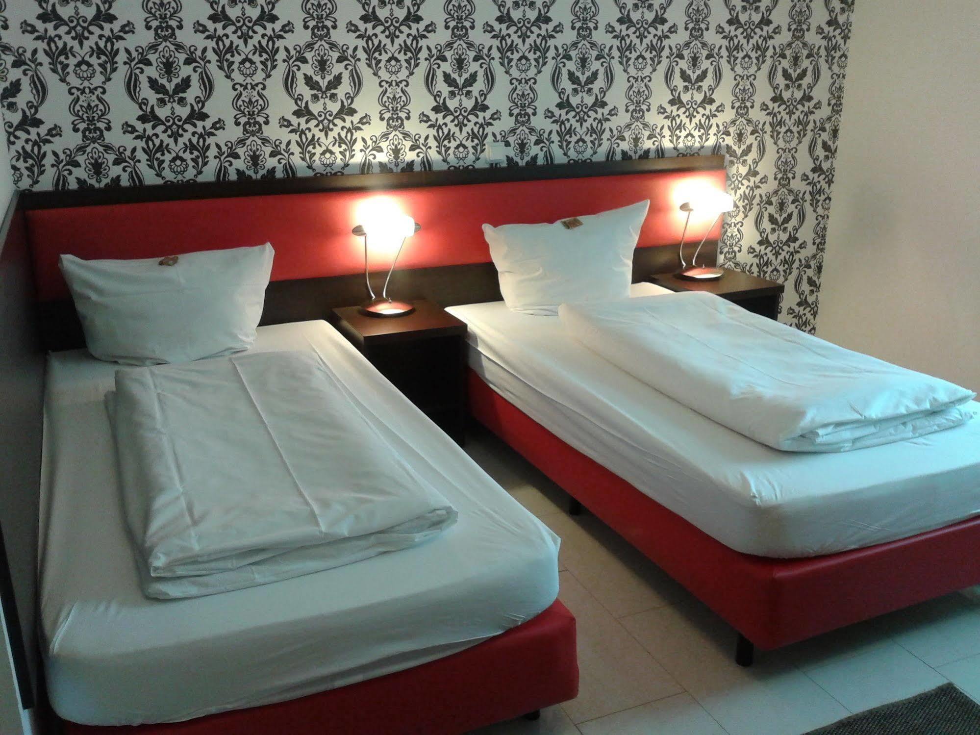 Cityhotel Ahlen Garni Exterior photo